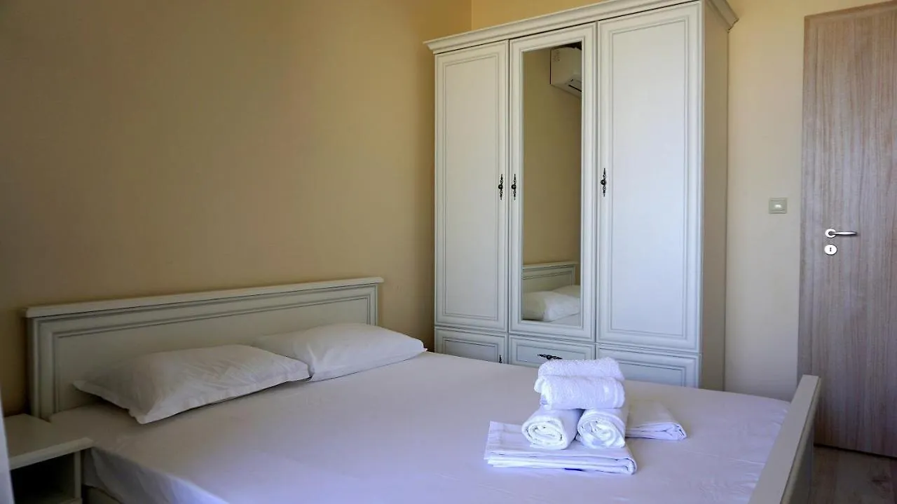 Varna South Apartments on the Beach