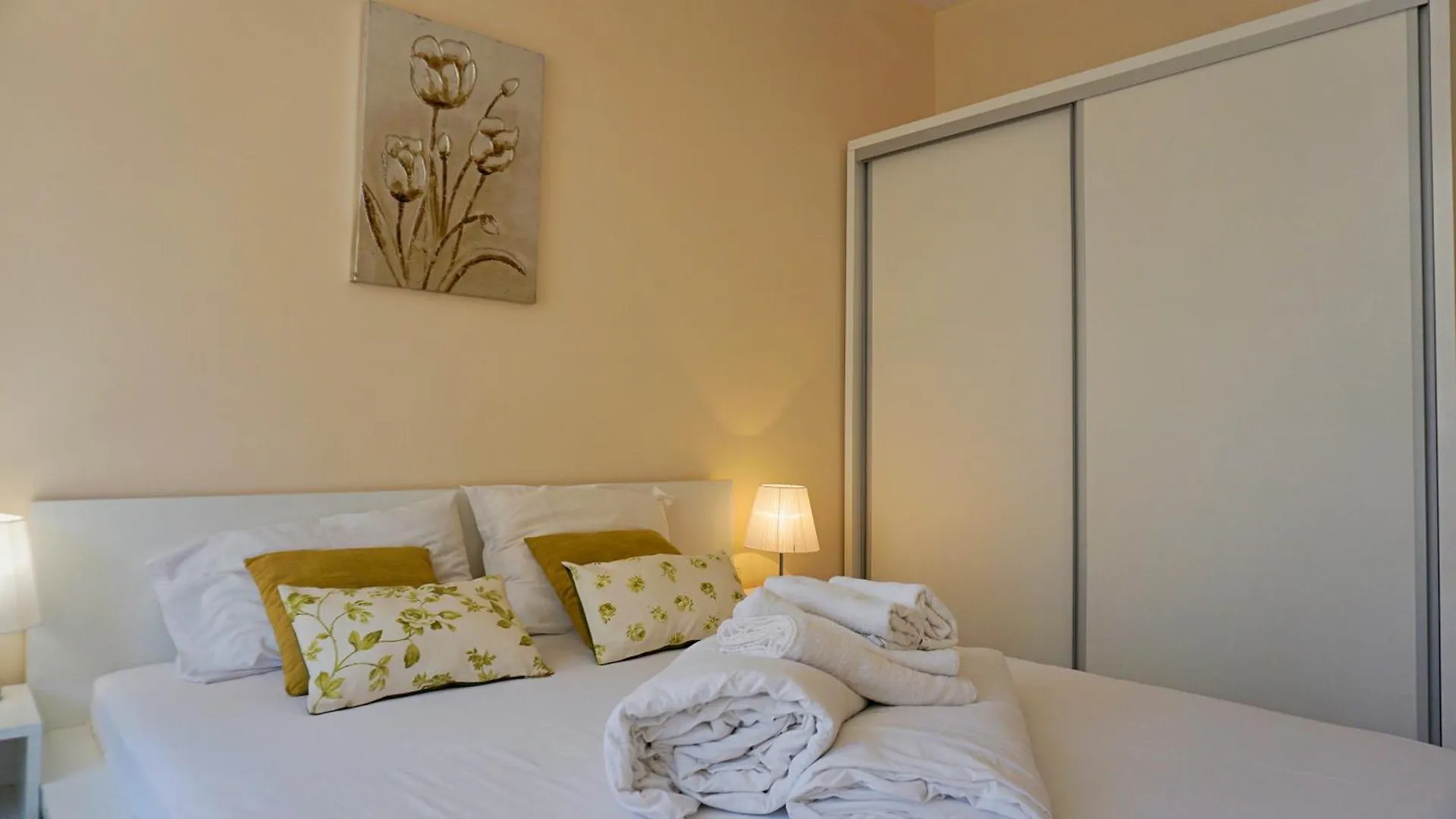 Varna South Apartments on the Beach