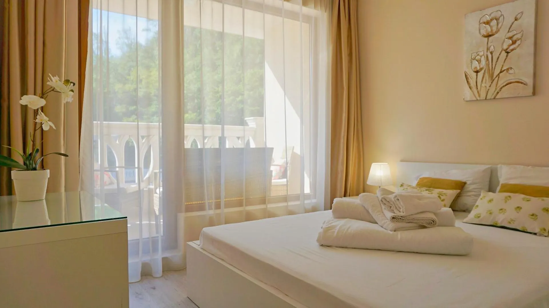 Varna South Apartments on the Beach