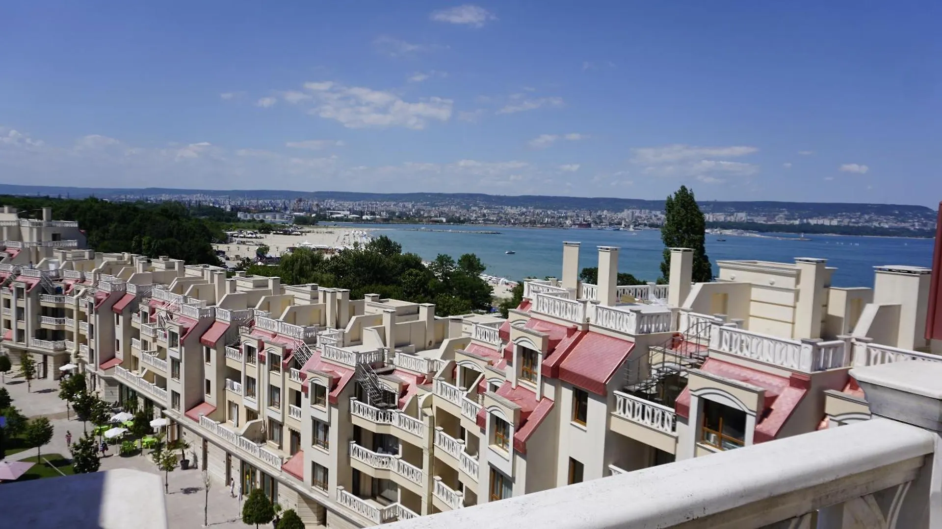 Varna South Apartments on the Beach