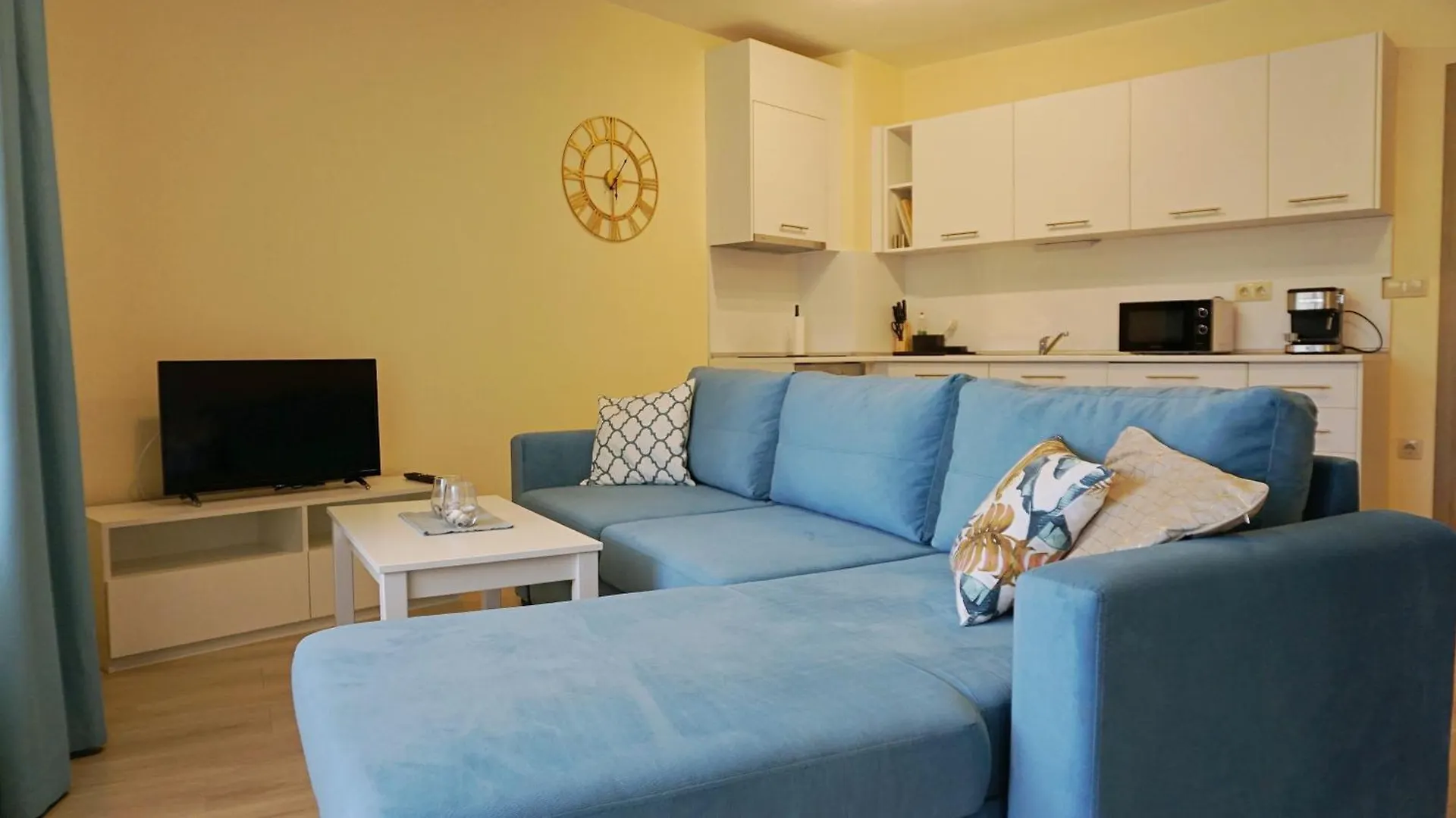 Varna South Apartments on the Beach