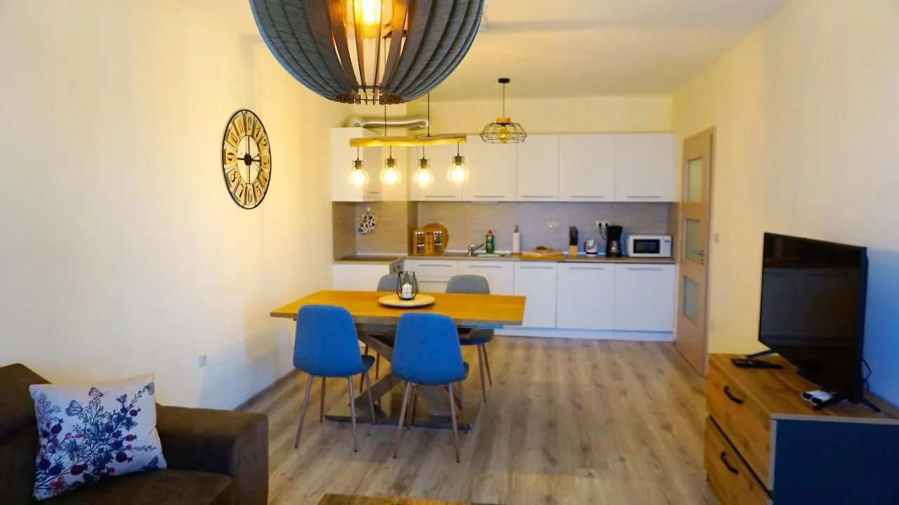 Апартаменти Варна Саут На Плажа 2 - Varna South Apartments On The Beach 2 0*,
