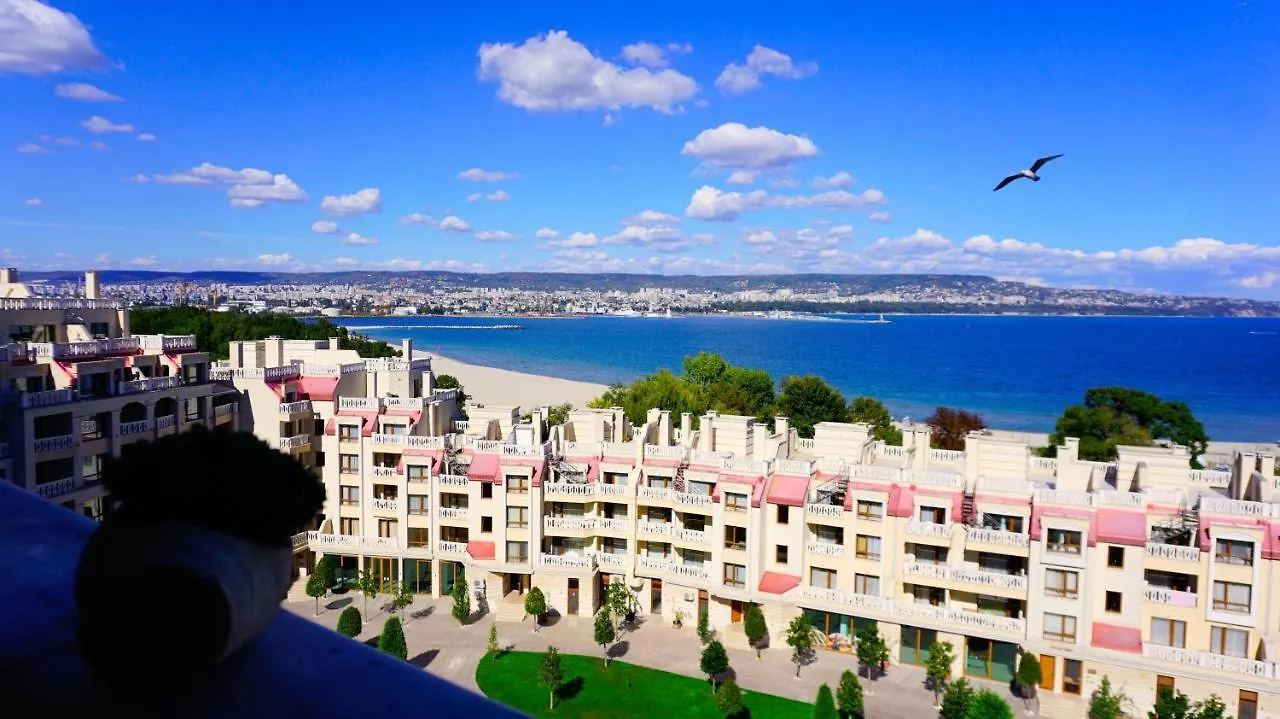 Апартаменти Варна Саут На Плажа 2 - Varna South Apartments On The Beach 2 0*,